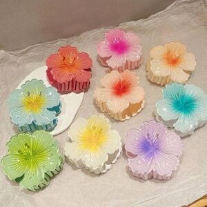 Colorful Flower-Shaped Hair Claws
